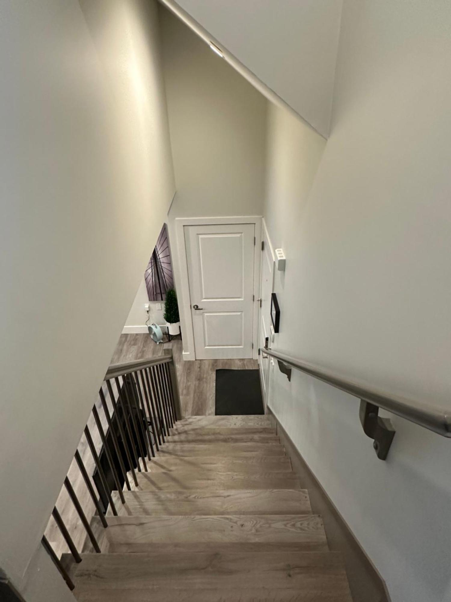 Bright And Cozy Modern Home In Vancouver - Central To Yvr-Downtown - Free Private Parking Экстерьер фото