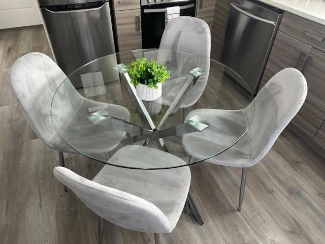 Bright And Cozy Modern Home In Vancouver - Central To Yvr-Downtown - Free Private Parking Экстерьер фото
